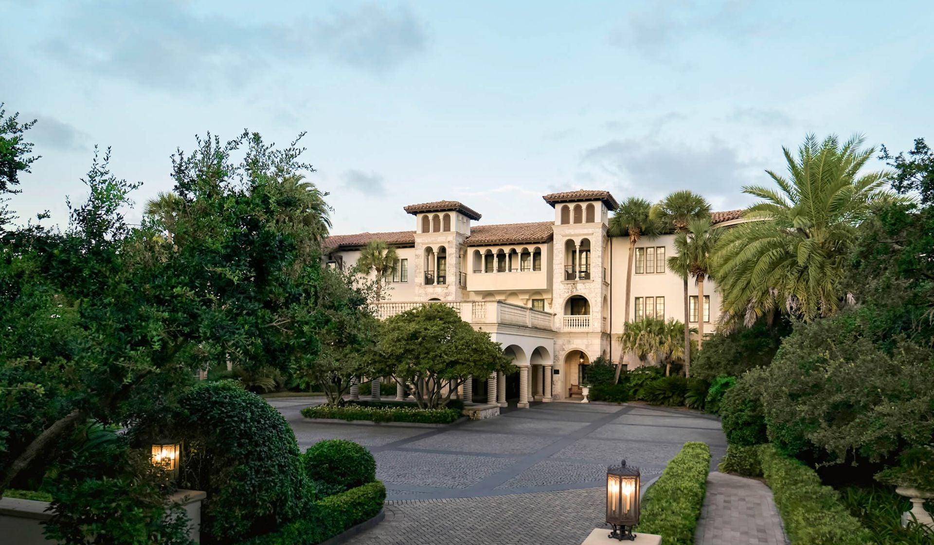 The Cloister at Sea Island Resort main building entrance and porte cochere, daytime exterior view