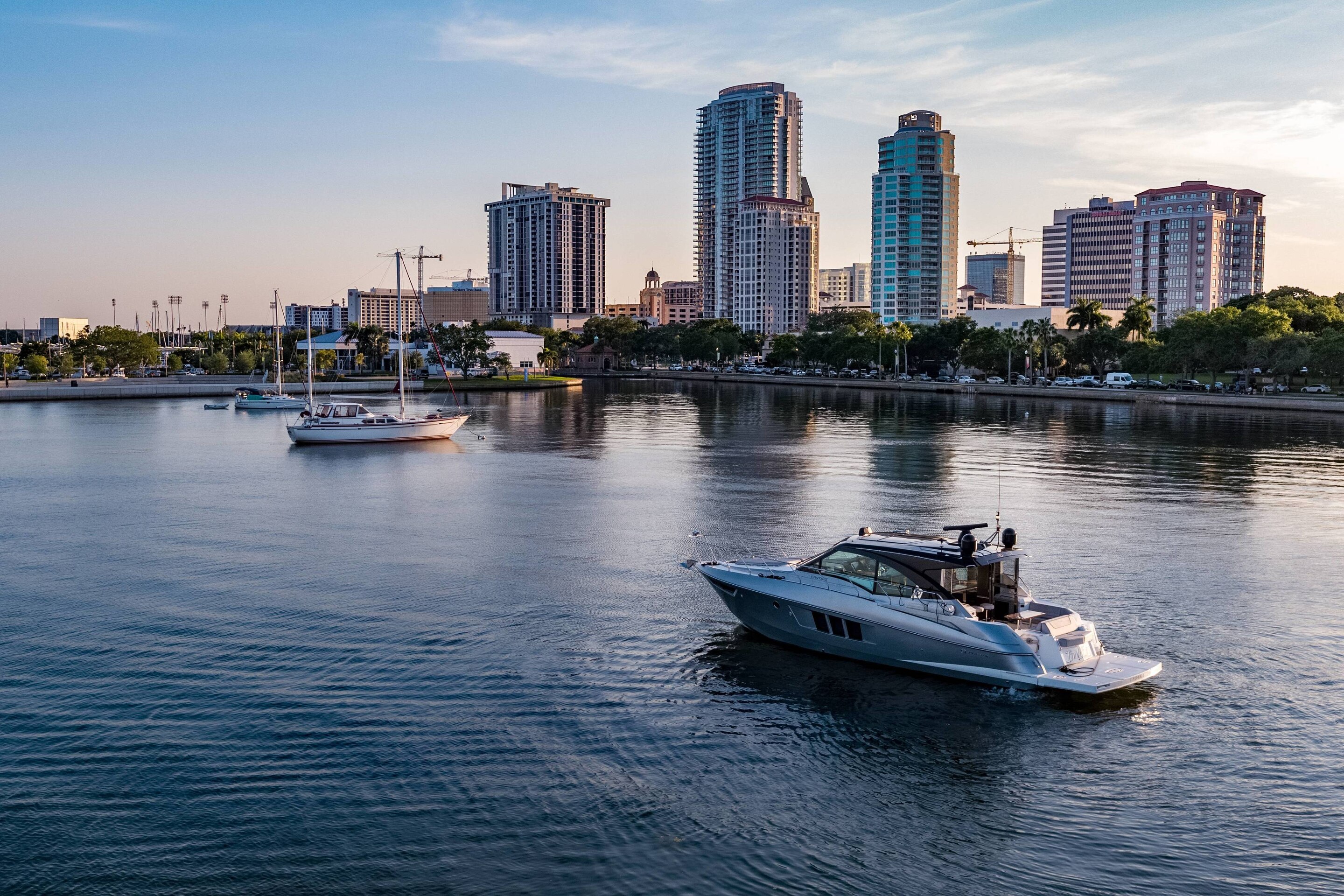 The Vinoy marina with sailboats moored along the property's Tampa Bay frontage.